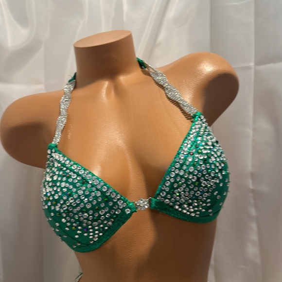 Npc wellness Bikini competition suit Hunter Green cup size34C small bottom NWT - Picture 3 of 6